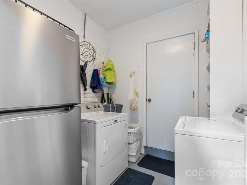 58 Campbell Creek Road, Maggie Valley, NC 28751.  MLS# CAR4267072, YatesRealty ID 26700. 