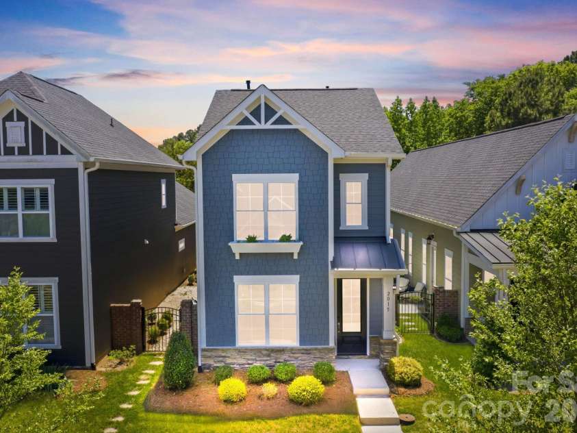 2015 Claybrook Lane, Denver, NC 28037.  MLS# CAR4383602, YatesRealty ID 26702. 