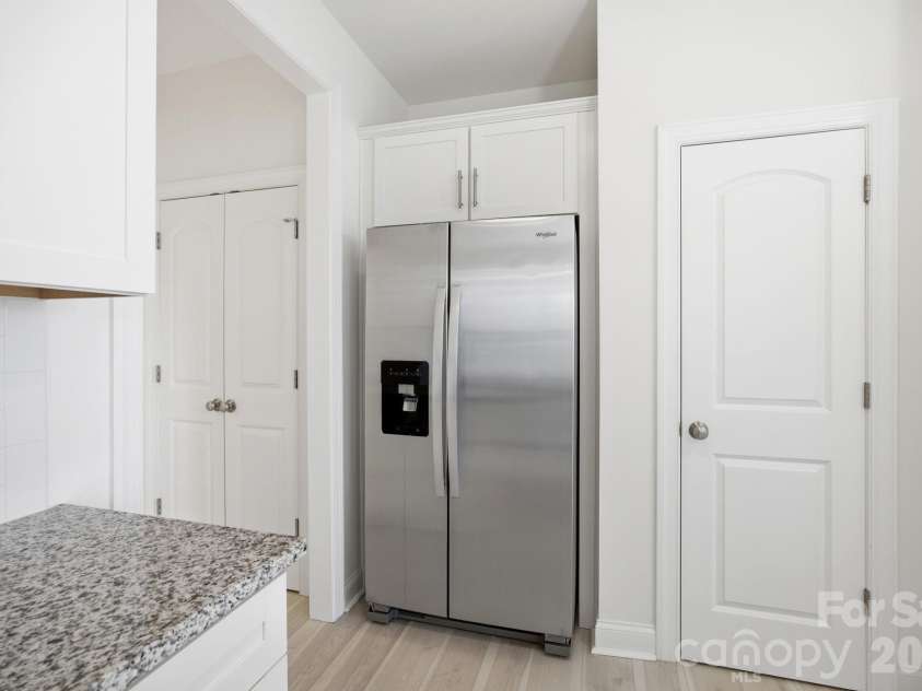 2015 Claybrook Lane, Denver, NC 28037.  MLS# CAR4383602, YatesRealty ID 26702. 