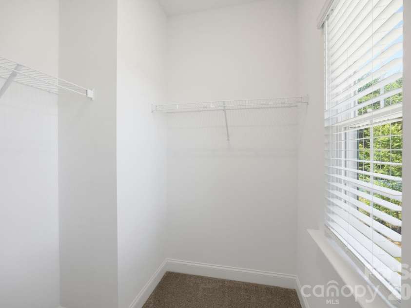2015 Claybrook Lane, Denver, NC 28037.  MLS# CAR4383602, YatesRealty ID 26702. 