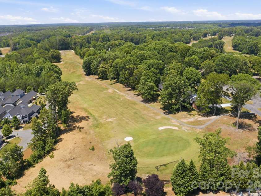 2015 Claybrook Lane, Denver, NC 28037.  MLS# CAR4383602, YatesRealty ID 26702. 