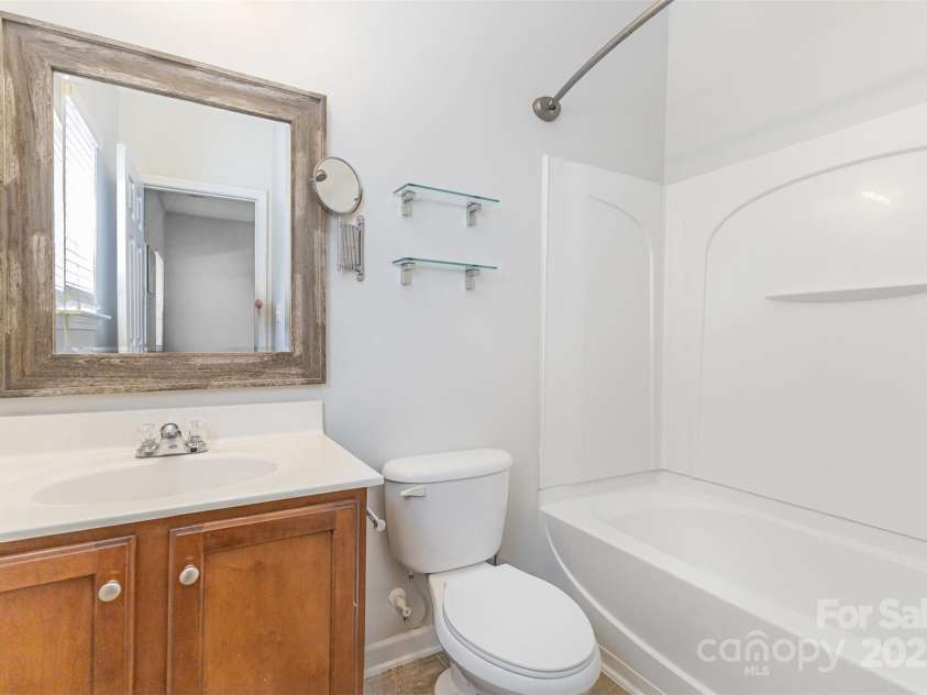9720 Walkers Glen Drive, Concord, NC 28027.  MLS# CAR4274047, YatesRealty ID 26702. 
