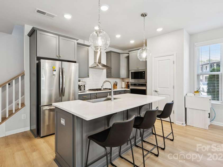 5008 Calvine Mill Way, Charlotte, NC 28205.  MLS# CAR4274214, YatesRealty ID 26703. 