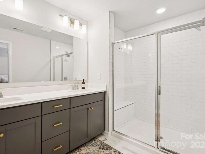 5008 Calvine Mill Way, Charlotte, NC 28205.  MLS# CAR4274214, YatesRealty ID 26703. 