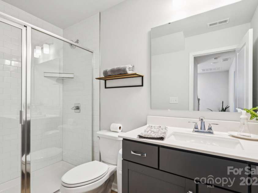 5008 Calvine Mill Way, Charlotte, NC 28205.  MLS# CAR4274214, YatesRealty ID 26703. 