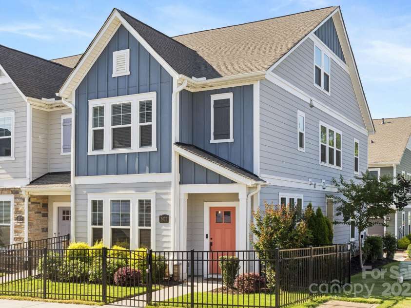 5008 Calvine Mill Way, Charlotte, NC 28205.  MLS# CAR4274214, YatesRealty ID 26703. Welcome!