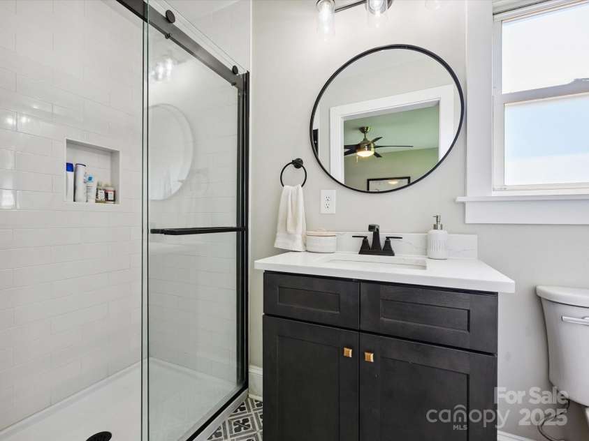 1516 Russell Avenue, Charlotte, NC 28216.  MLS# CAR4274064, YatesRealty ID 26704. 