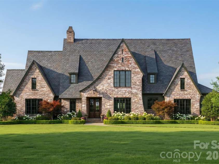 22035 Endor Way, Davidson, NC 28036.  MLS# CAR4387640, YatesRealty ID 26704. 