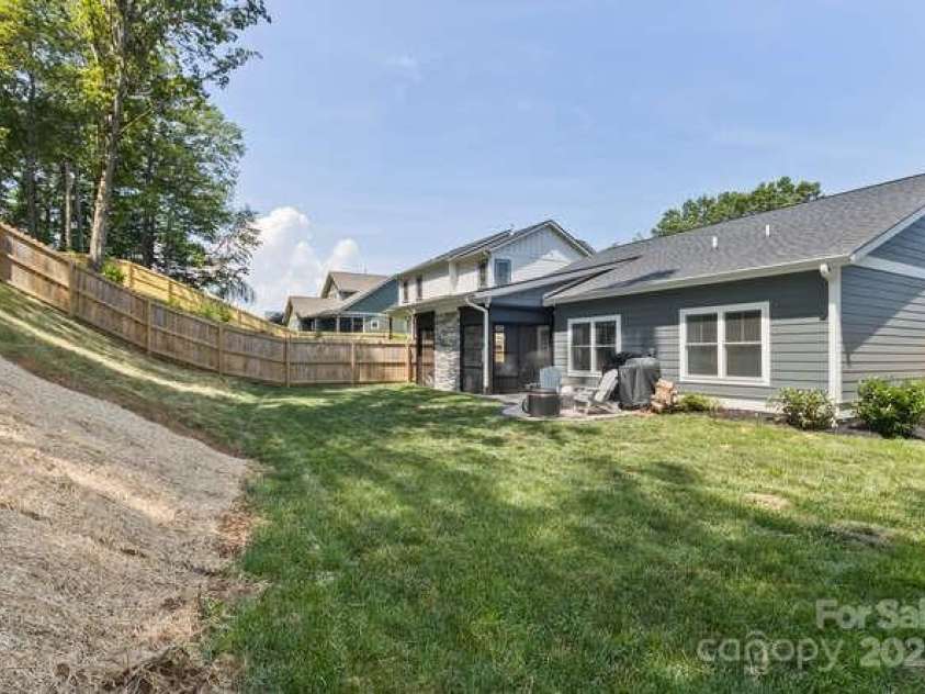 207 Weybridge Drive, Arden, NC 28704.  MLS# CAR4276562, YatesRealty ID 26705. Backyard