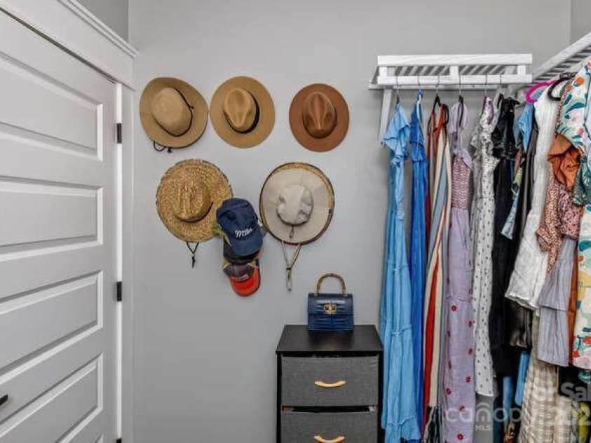207 Weybridge Drive, Arden, NC 28704.  MLS# CAR4276562, YatesRealty ID 26705. Primary closet