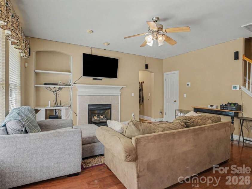 3422 Pasture View Court, Charlotte, NC 28269.  MLS# CAR4374278, YatesRealty ID 26705. 