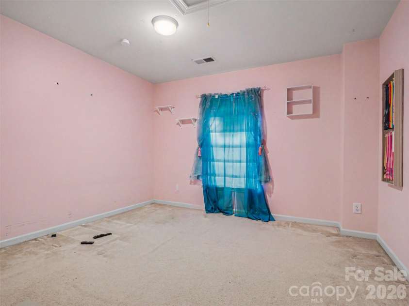 3422 Pasture View Court, Charlotte, NC 28269.  MLS# CAR4374278, YatesRealty ID 26705. 