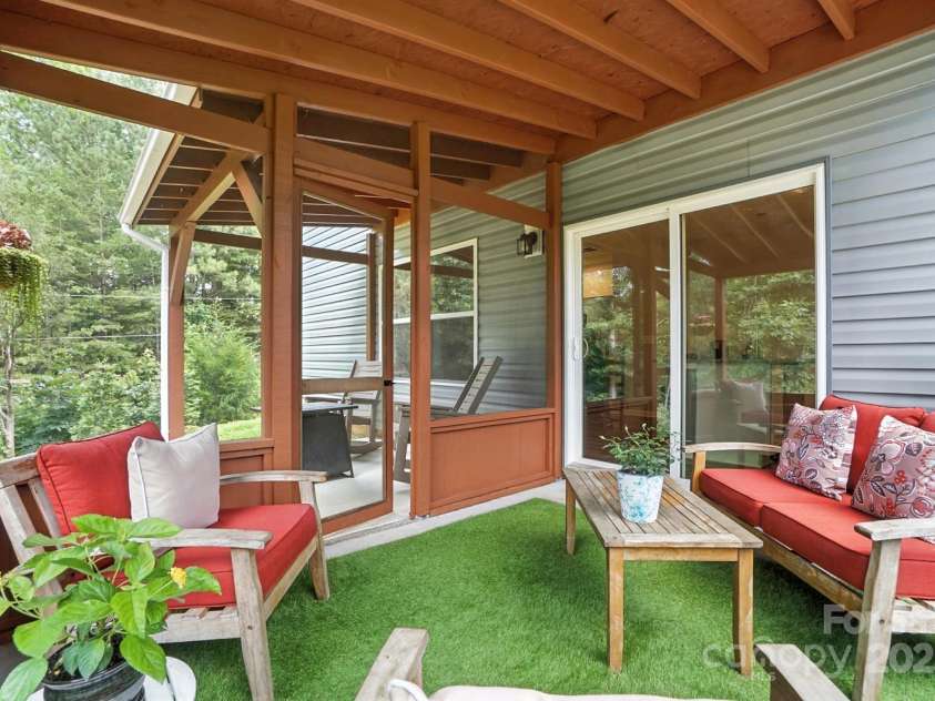 280 Mills Creek Road, Iron Station, NC 28080.  MLS# CAR4277070, YatesRealty ID 26706. 