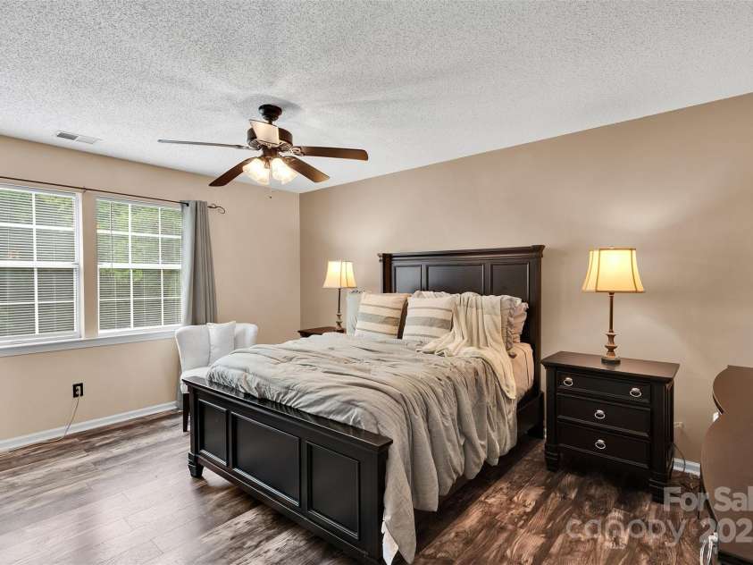 11219 Kempsford Drive, Charlotte, NC 28262.  MLS# CAR4266815, YatesRealty ID 26707. 