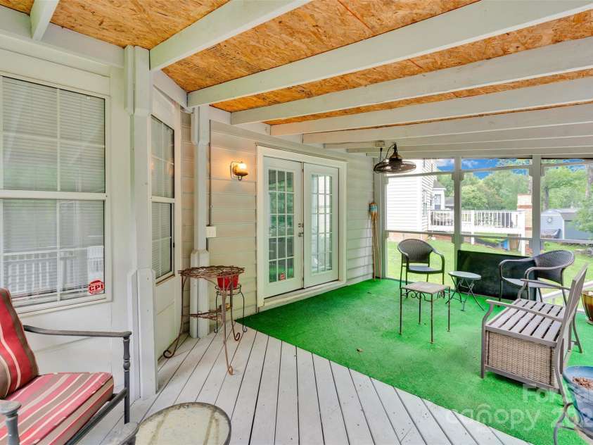 11219 Kempsford Drive, Charlotte, NC 28262.  MLS# CAR4266815, YatesRealty ID 26707. 