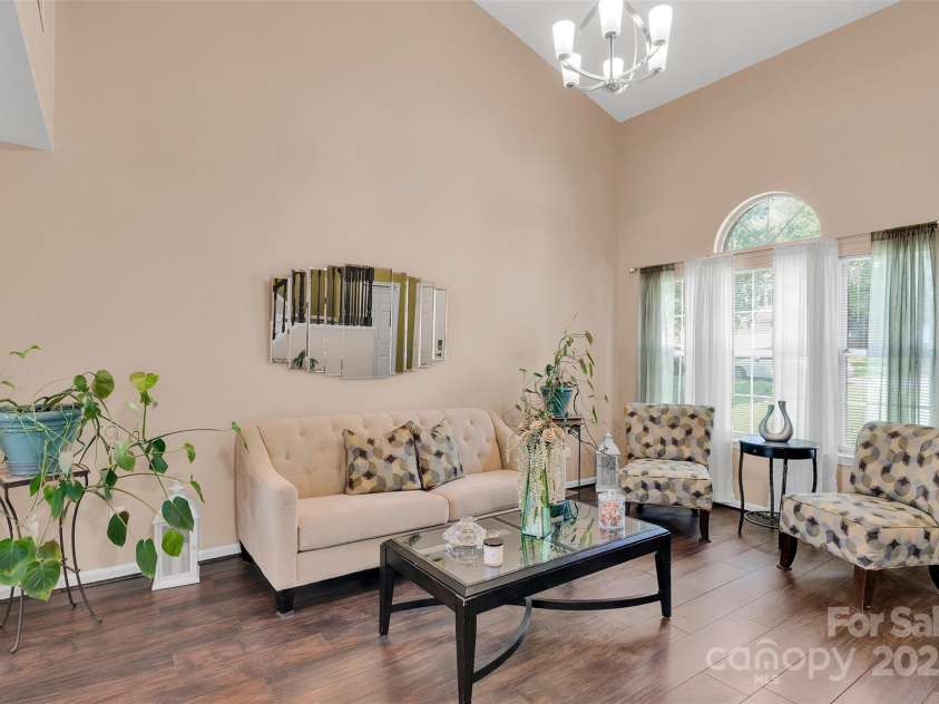 11219 Kempsford Drive, Charlotte, NC 28262.  MLS# CAR4266815, YatesRealty ID 26707. 