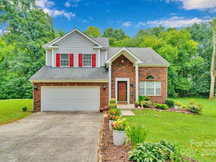 11219 Kempsford Drive, Charlotte, NC 28262.  MLS# CAR4266815, YatesRealty ID 26707. 