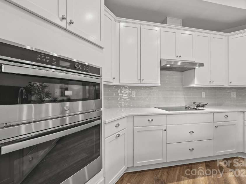 1113 Headwaters Court, Matthews, NC 28104.  MLS# CAR4279367, YatesRealty ID 26709. 