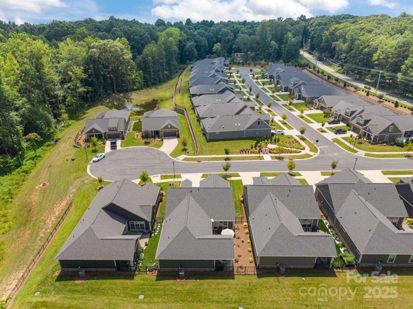 1113 Headwaters Court, Matthews, NC 28104.  MLS# CAR4279367, YatesRealty ID 26709. 