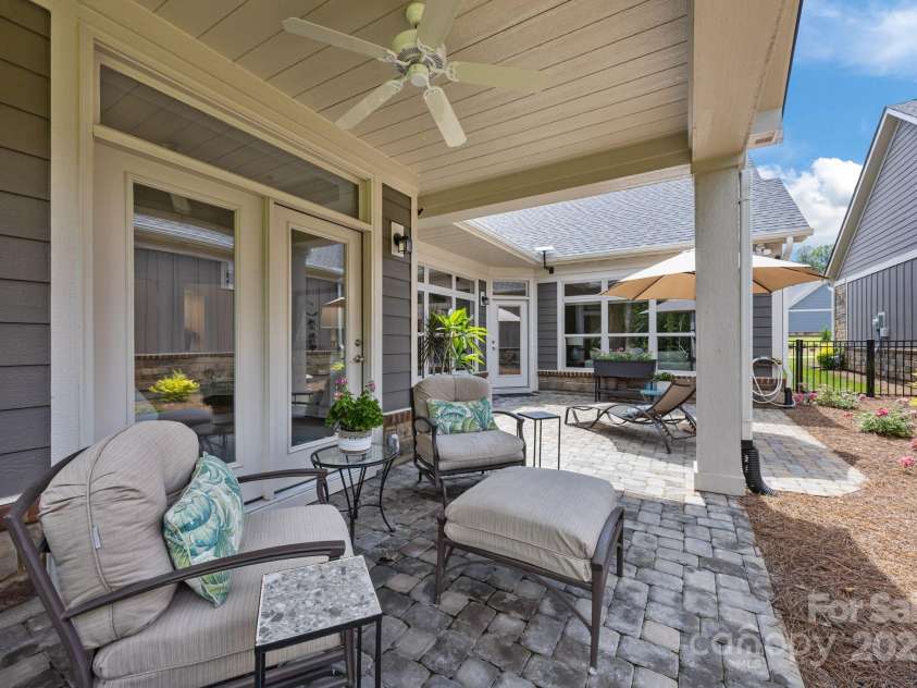 1113 Headwaters Court, Matthews, NC 28104.  MLS# CAR4279367, YatesRealty ID 26709. 