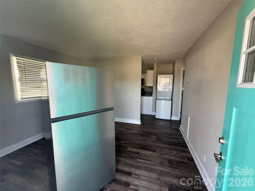 2213 Alma Court, Charlotte, NC 28206.  MLS# CAR4339924, YatesRealty ID 2671. 