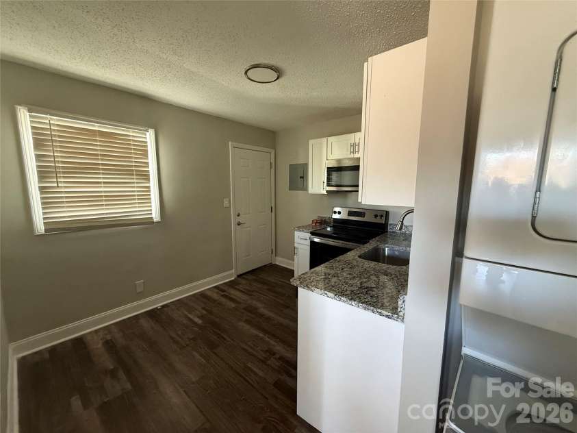 2213 Alma Court, Charlotte, NC 28206.  MLS# CAR4339924, YatesRealty ID 2671. 