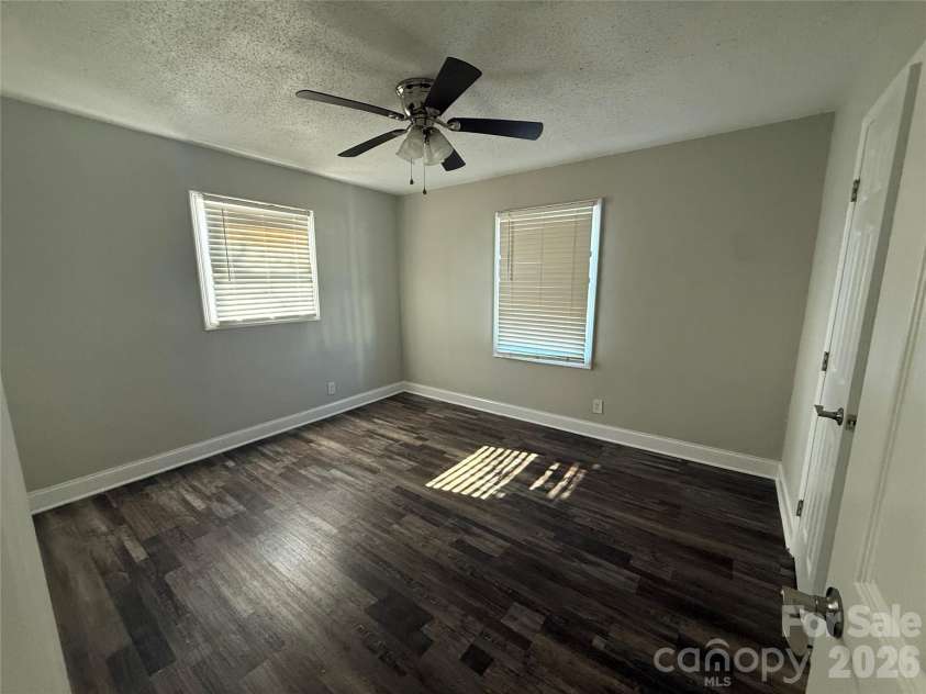 2213 Alma Court, Charlotte, NC 28206.  MLS# CAR4339924, YatesRealty ID 2671. 