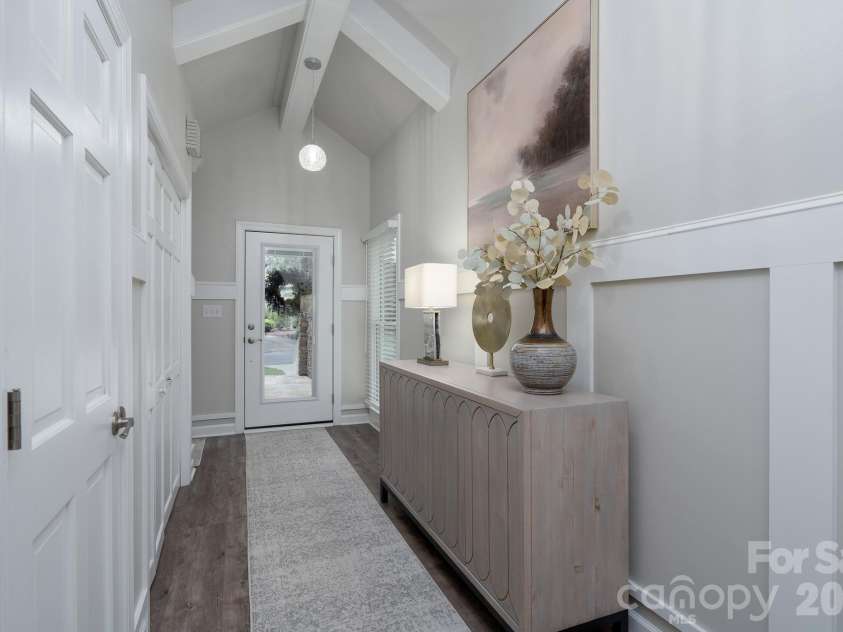 444 Millingport Lane, New London, NC 28127.  MLS# CAR4383641, YatesRealty ID 26710. Entry Hall