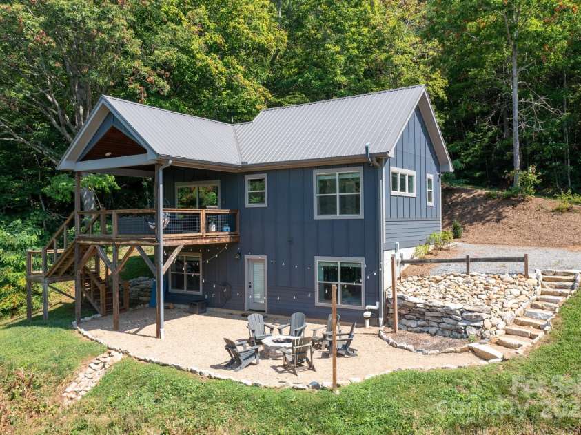 54 Weldon Way, Fairview, NC 28730.  MLS# CAR4279261, YatesRealty ID 26712. Ideal Primary Home, Vacation Home, Short Term Rental, or Combination of All!