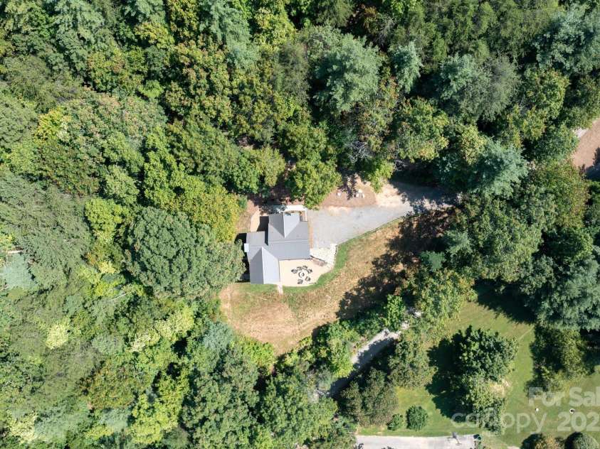 54 Weldon Way, Fairview, NC 28730.  MLS# CAR4279261, YatesRealty ID 26712. Tucked Away, But Easily Accessible From Asheville