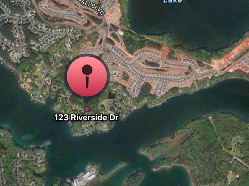 123 Riverside Drive, Mount Holly, NC 28120.  MLS# CAR4281591, YatesRealty ID 26713. 