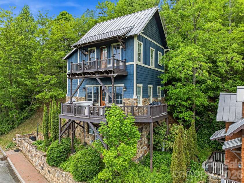 95 Breakaway Trail, Mars Hill, NC 28754.  MLS# CAR4385267, YatesRealty ID 26713. 