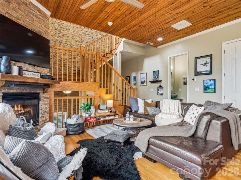 95 Breakaway Trail, Mars Hill, NC 28754.  MLS# CAR4385267, YatesRealty ID 26713. 