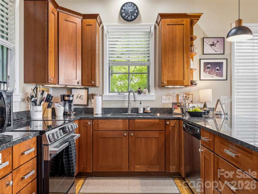 95 Breakaway Trail, Mars Hill, NC 28754.  MLS# CAR4385267, YatesRealty ID 26713. 