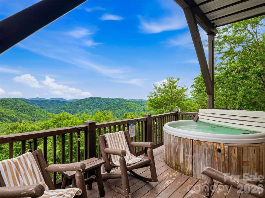 95 Breakaway Trail, Mars Hill, NC 28754.  MLS# CAR4385267, YatesRealty ID 26713. 