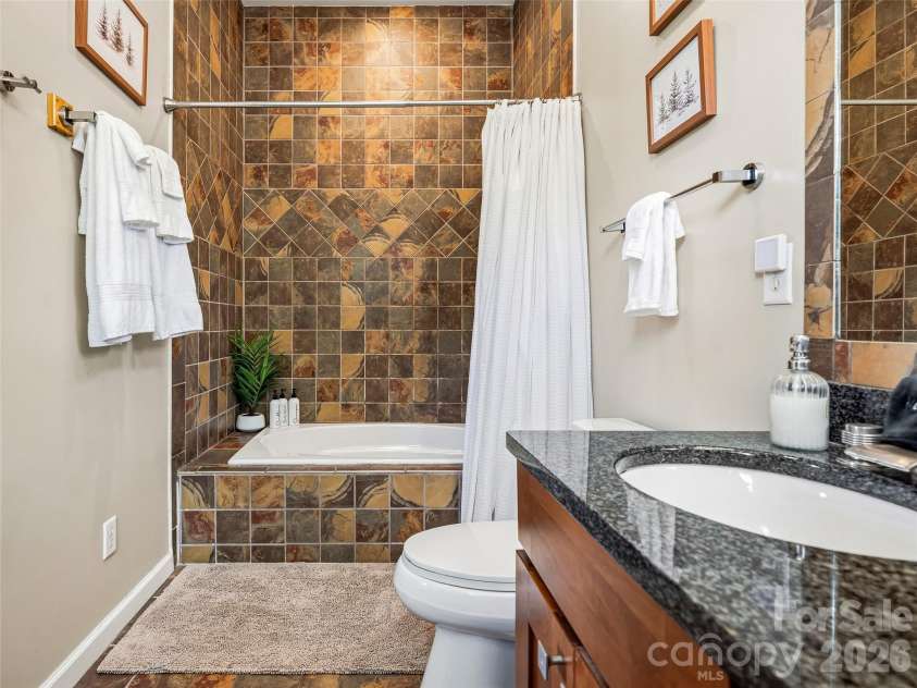 95 Breakaway Trail, Mars Hill, NC 28754.  MLS# CAR4385267, YatesRealty ID 26713. 