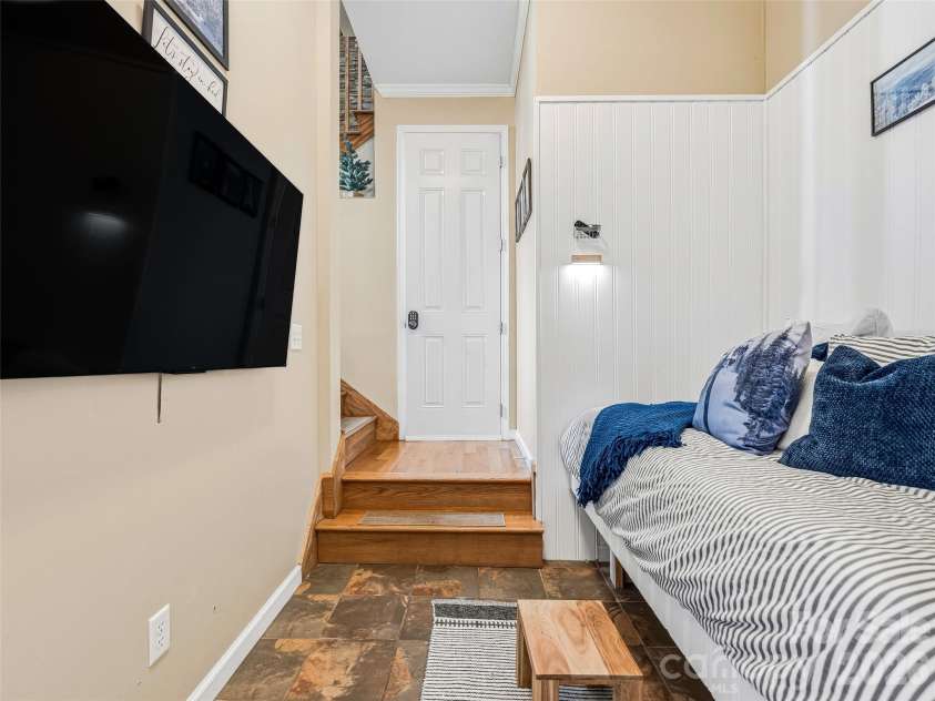 95 Breakaway Trail, Mars Hill, NC 28754.  MLS# CAR4385267, YatesRealty ID 26713. 