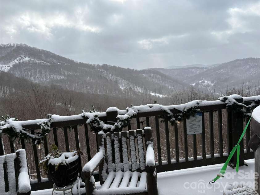 95 Breakaway Trail, Mars Hill, NC 28754.  MLS# CAR4385267, YatesRealty ID 26713. 