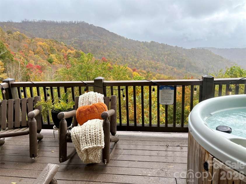 95 Breakaway Trail, Mars Hill, NC 28754.  MLS# CAR4385267, YatesRealty ID 26713. 