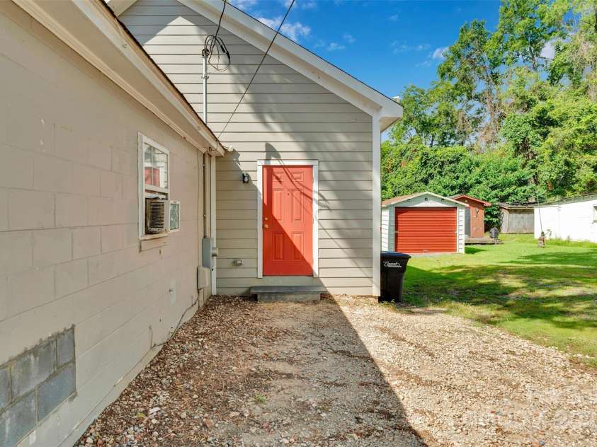 111 Crowell Drive, Concord, NC 28025.  MLS# CAR4281441, YatesRealty ID 26715. Rear Unit