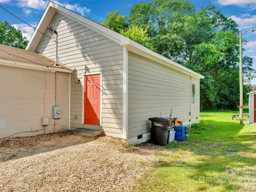 111 Crowell Drive, Concord, NC 28025.  MLS# CAR4281441, YatesRealty ID 26715. Rear Unit