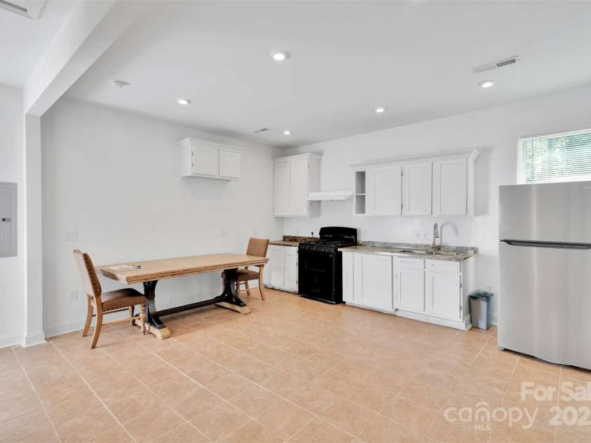 111 Crowell Drive, Concord, NC 28025.  MLS# CAR4281441, YatesRealty ID 26715. Rear Unit Kitchen