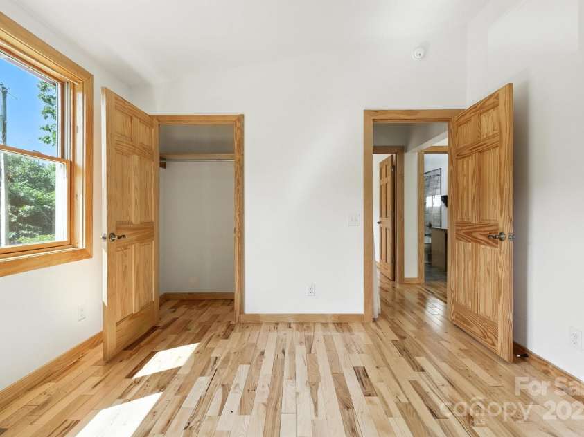 109 Azalea Avenue, Swannanoa, NC 28778.  MLS# CAR4276188, YatesRealty ID 26716. Solid Wood Doors
