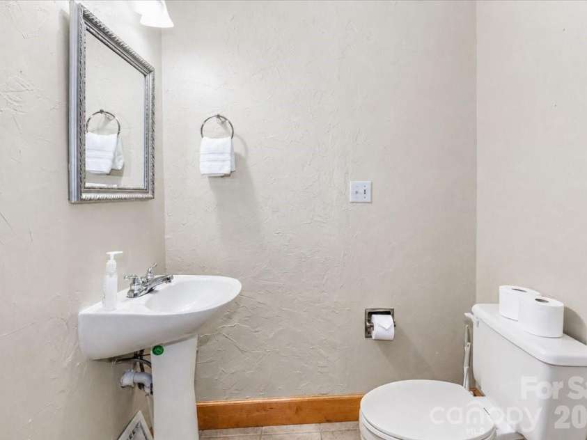 113 Tinker Place, Troutman, NC 28166.  MLS# CAR4384005, YatesRealty ID 26717. Half bath