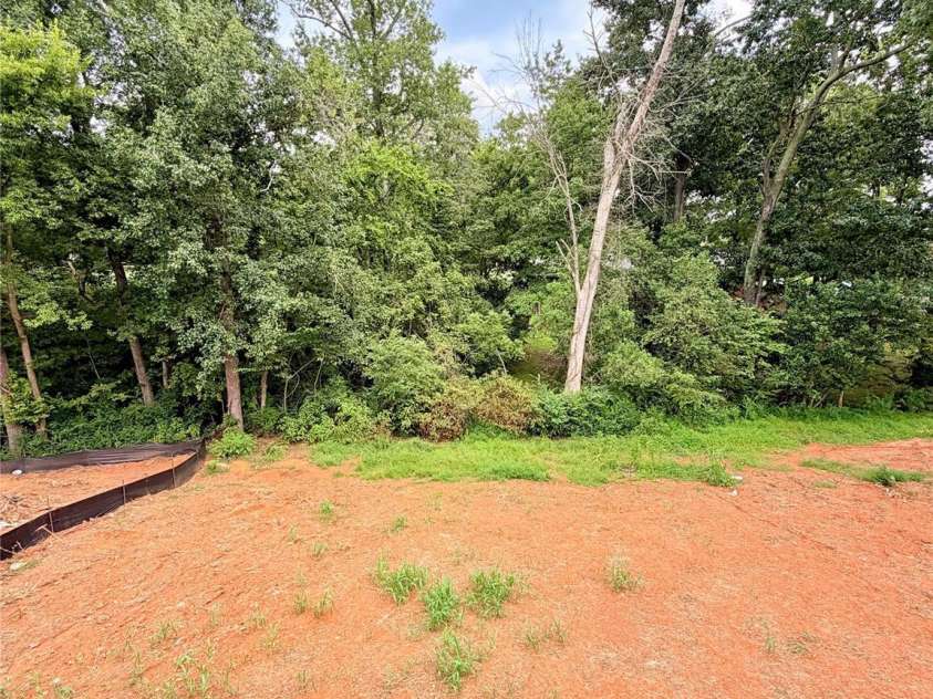214 Imperial Way, Albemarle, NC 28001.  MLS# CAR4386156, YatesRealty ID 26718. Deck