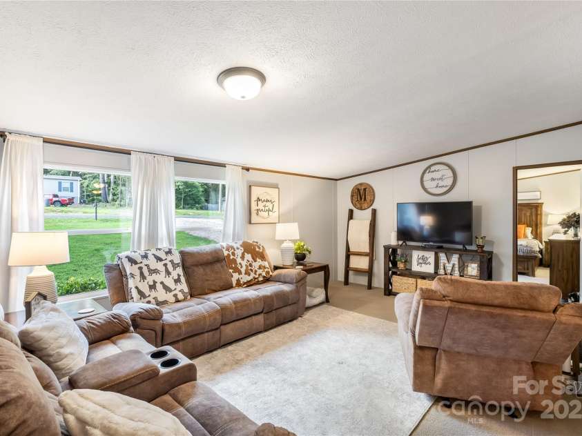 615 Red Leaf Lane, China Grove, NC 28023.  MLS# CAR4281879, YatesRealty ID 26718. 