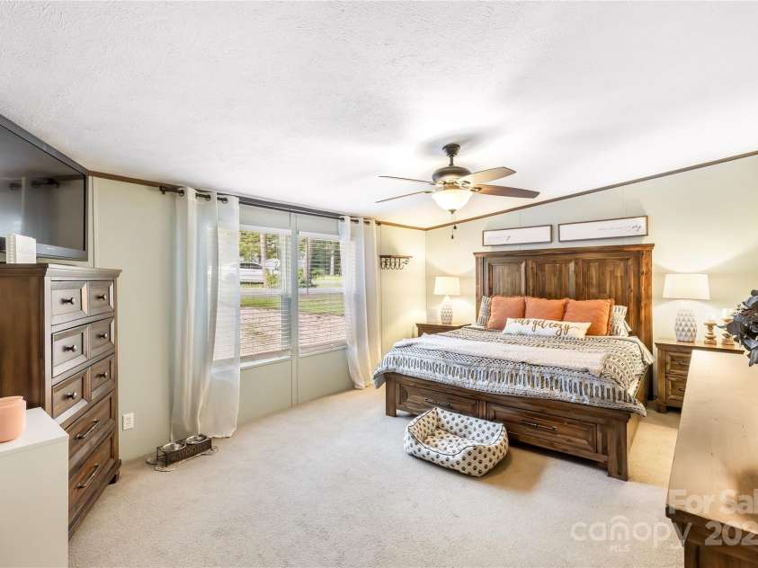 615 Red Leaf Lane, China Grove, NC 28023.  MLS# CAR4281879, YatesRealty ID 26718. 