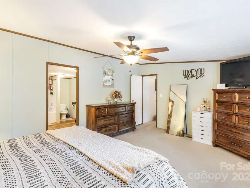 615 Red Leaf Lane, China Grove, NC 28023.  MLS# CAR4281879, YatesRealty ID 26718. 