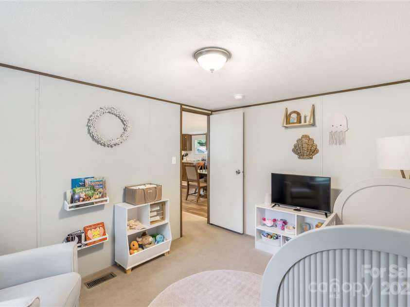 615 Red Leaf Lane, China Grove, NC 28023.  MLS# CAR4281879, YatesRealty ID 26718. 