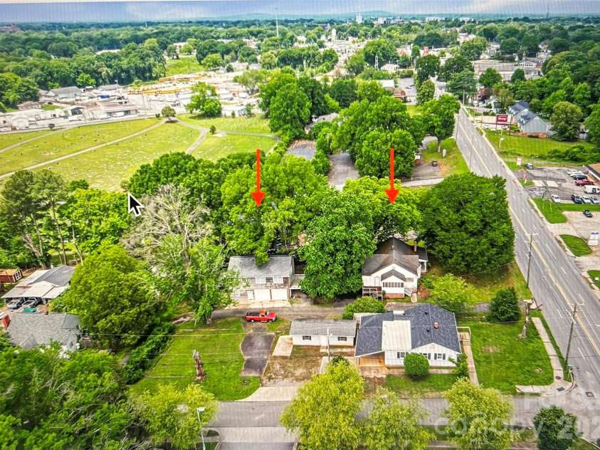 1109 Union Road, Gastonia, NC 28056.  MLS# CAR4388040, YatesRealty ID 26721. 